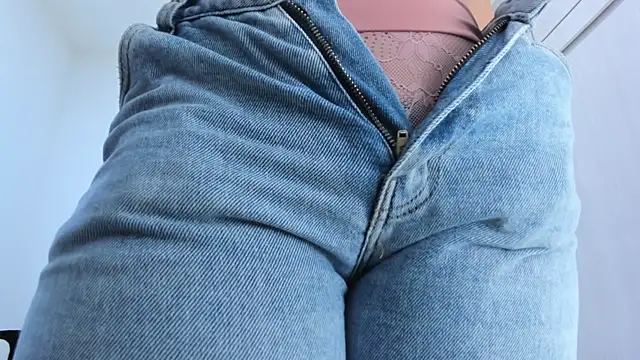 Amelia_Debora_Antonella Chat XXX live