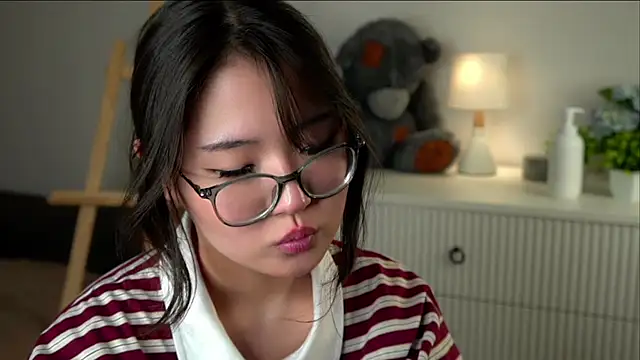 NelleMihalko 웹캠 쇼