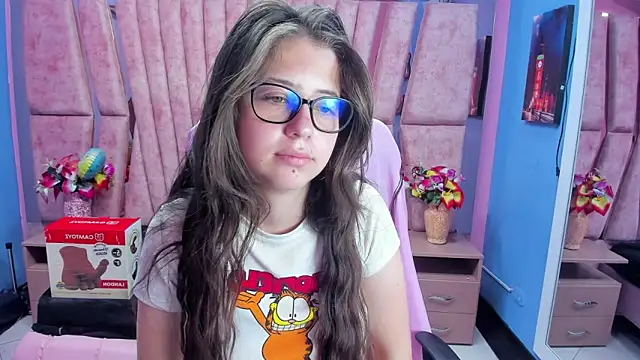 sarah_sweett_'s Live XXX Chat