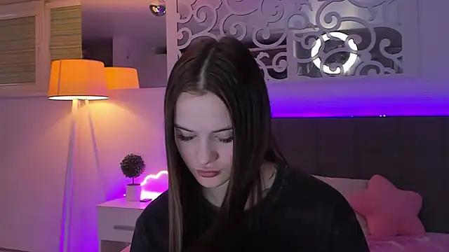 LuisaClover's Live XXX Chat