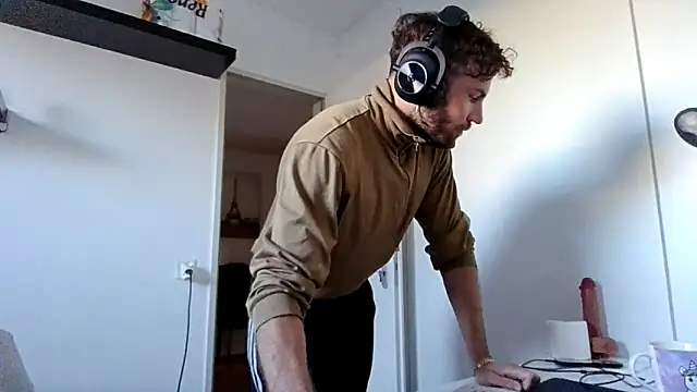 alpha-hunk: απευθείας συνομιλία ΧΧΧ