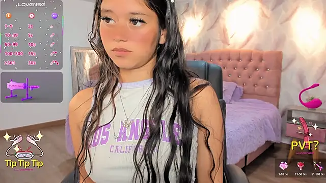 Chat +18 de blair_harrison ao vivo