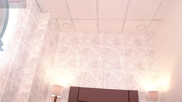 Chat +18 de Chloe014_ ao vivo