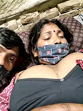 Indiandesicouple155 – webcam-show