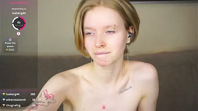 Chatroom XXX en direct de ToyaPletz