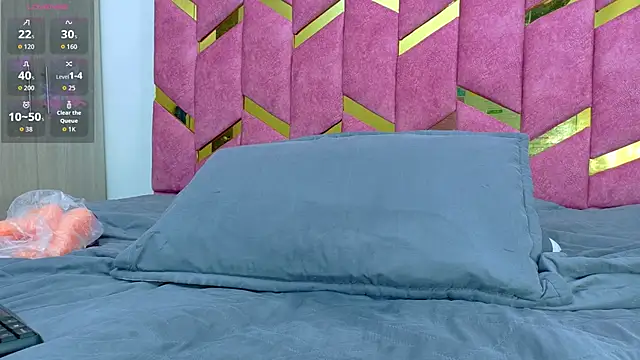 XXX chat uživo modela hornyhousekeeper_