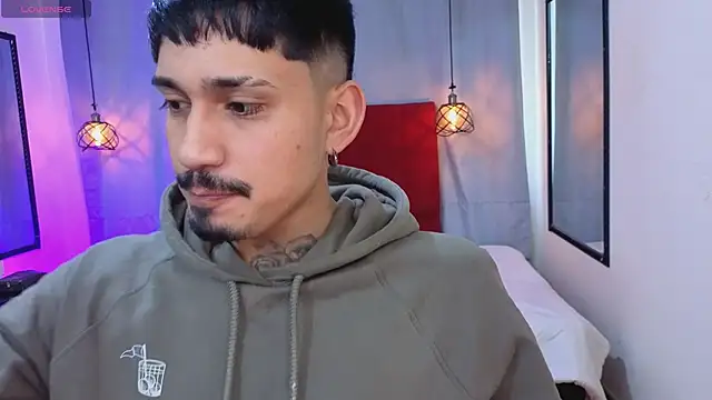 Mateo_Valencia_ Adlı Modelin Web Kamerası Şovu