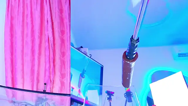 NathaxaLeans Chat XXX live