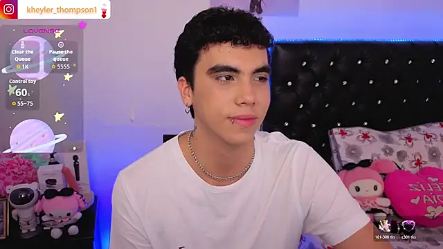 Kheyler_1's Live XXX Chat