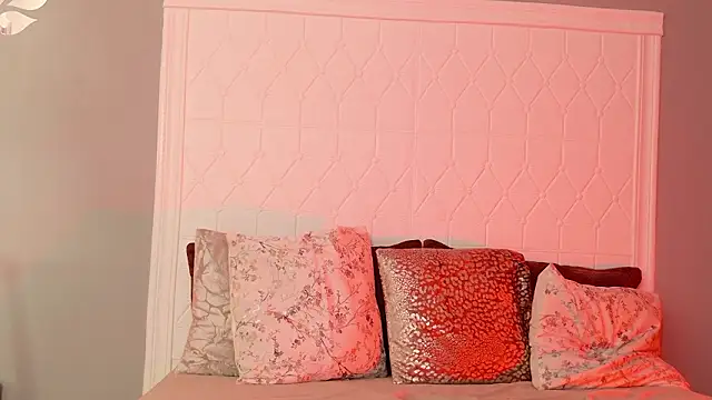 Emma-Bliss Chat XXX live