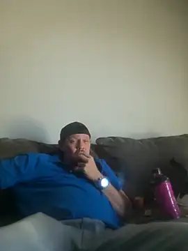 yourMasterisBored élő XXX-chatje