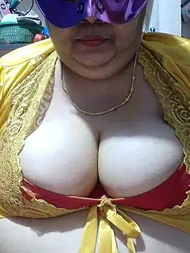tamilthanushri's Live XXX Chat