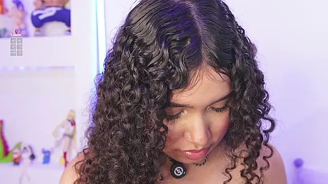 EloiseSweetxx élő XXX-chatje