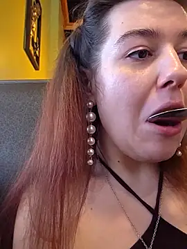 Ashlovescannabis 라이브 XXX 채팅