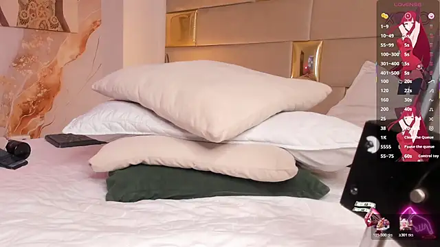 XXX chat uživo modela JulietSofia