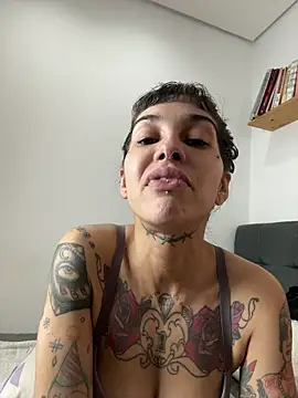 Show de Nikatsu na webcam