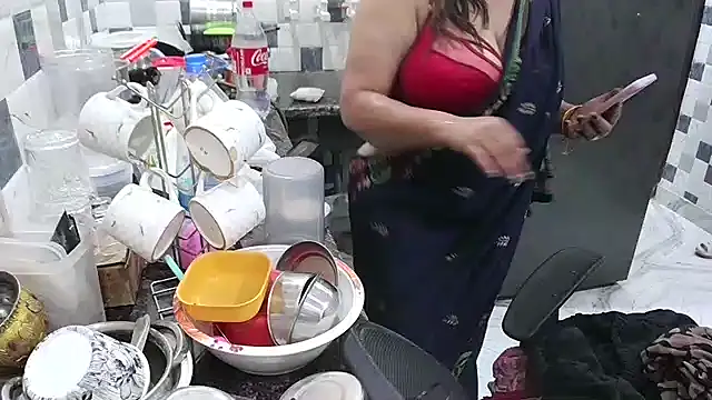 XXX chat uživo modela FUDDI_BHABHI143