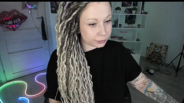 HoneySallyMoore's Live XXX Chat