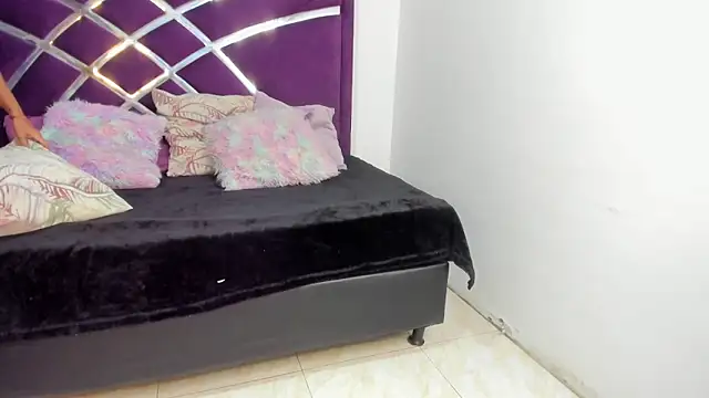 honeyhtxn Live XXX chat