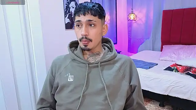 Pokazy przed kamerką – Mateo_Valencia_