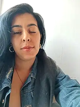 Luianna's Live XXX Chat