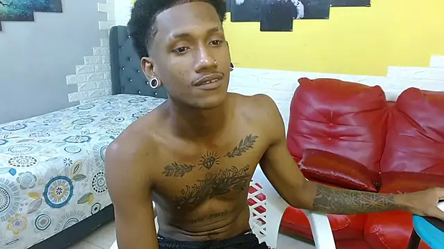 ManSant Adlı Modelin Canlı XXX Sohbeti