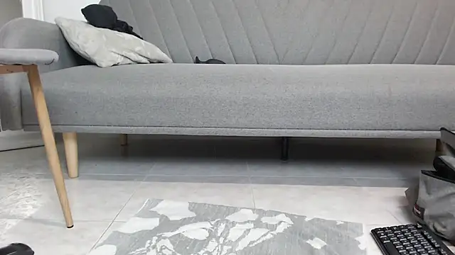 nicole_98 élő XXX-chatje