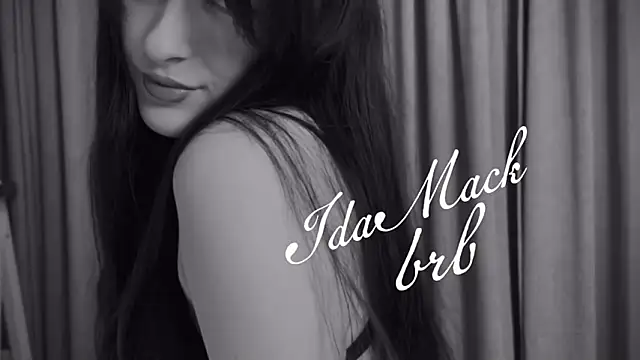 IdaMack Chat XXX in diretta