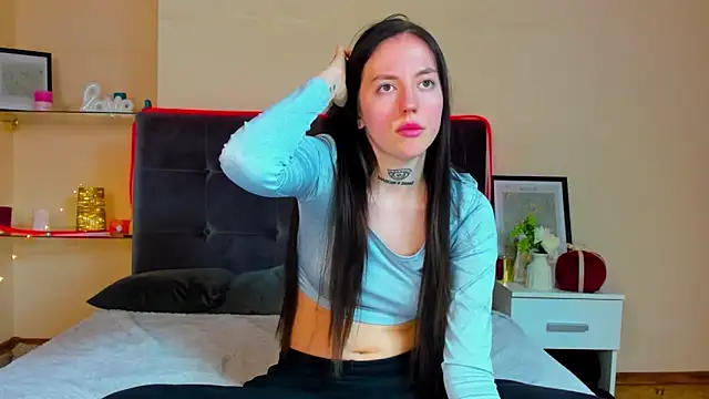 AdrianaCult's Live XXX Chat