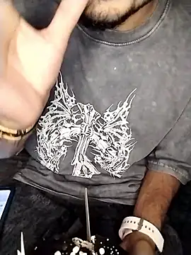 Hotyy_subhu's Webcam Show