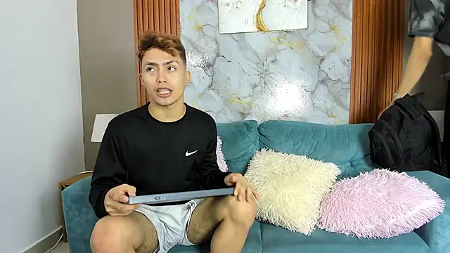 AVENGER_BOYS2026: онлайн-секс-чат