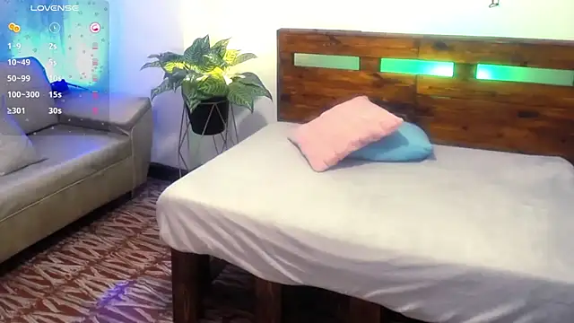 Yeseniaa25_ 现场XXX聊天