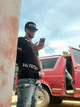 PIGHIGHDIRTY_p0 élő XXX-chatje