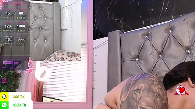 LAILAGUMMY live XXX chat