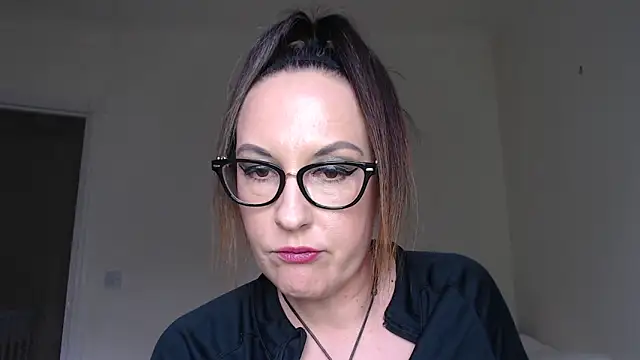 Humiliatrixxxx's Live XXX Chat