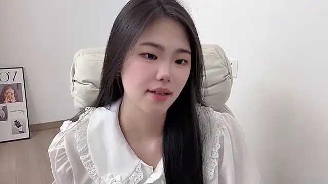 suki-1 Live XXX Chat