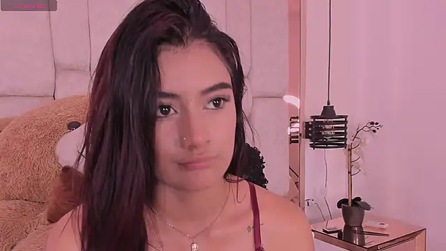 Chat +18 de KatherineRuiz_ ao vivo