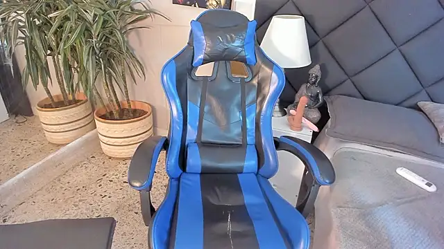 Pokazy przed kamerką – kai_storn