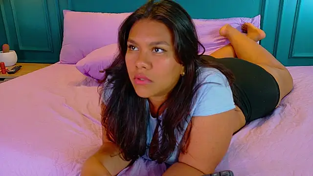 ale_cam's Live XXX Chat