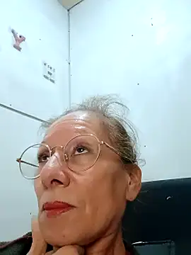 دردشة JessyCospXXX الجنسية المباشرة