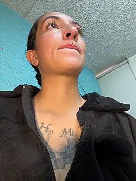 Chat XXX Live SALOME_KORLAND