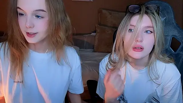 honey_kors' Live XXX Chat