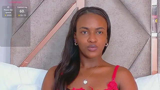 Sally-Noa Chat XXX in diretta