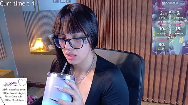 Eli666uwu's Live XXX Chat