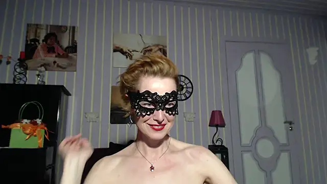 MarquisedeSade Chat XXX in diretta