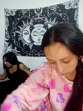 emily_n_abby 在線直播表演