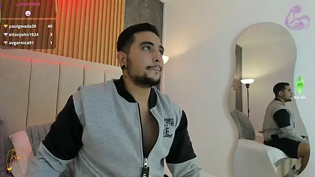 marcus_harris: онлайн-секс-чат