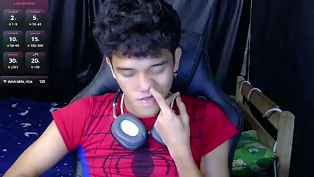 hugekenbigcock Chat XXX live