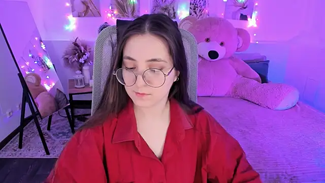 VirtuallVoyant's Live XXX Chat