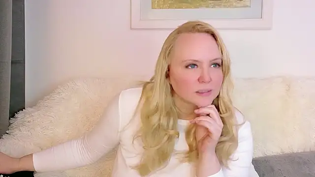 Sarah4you's Live XXX Chat